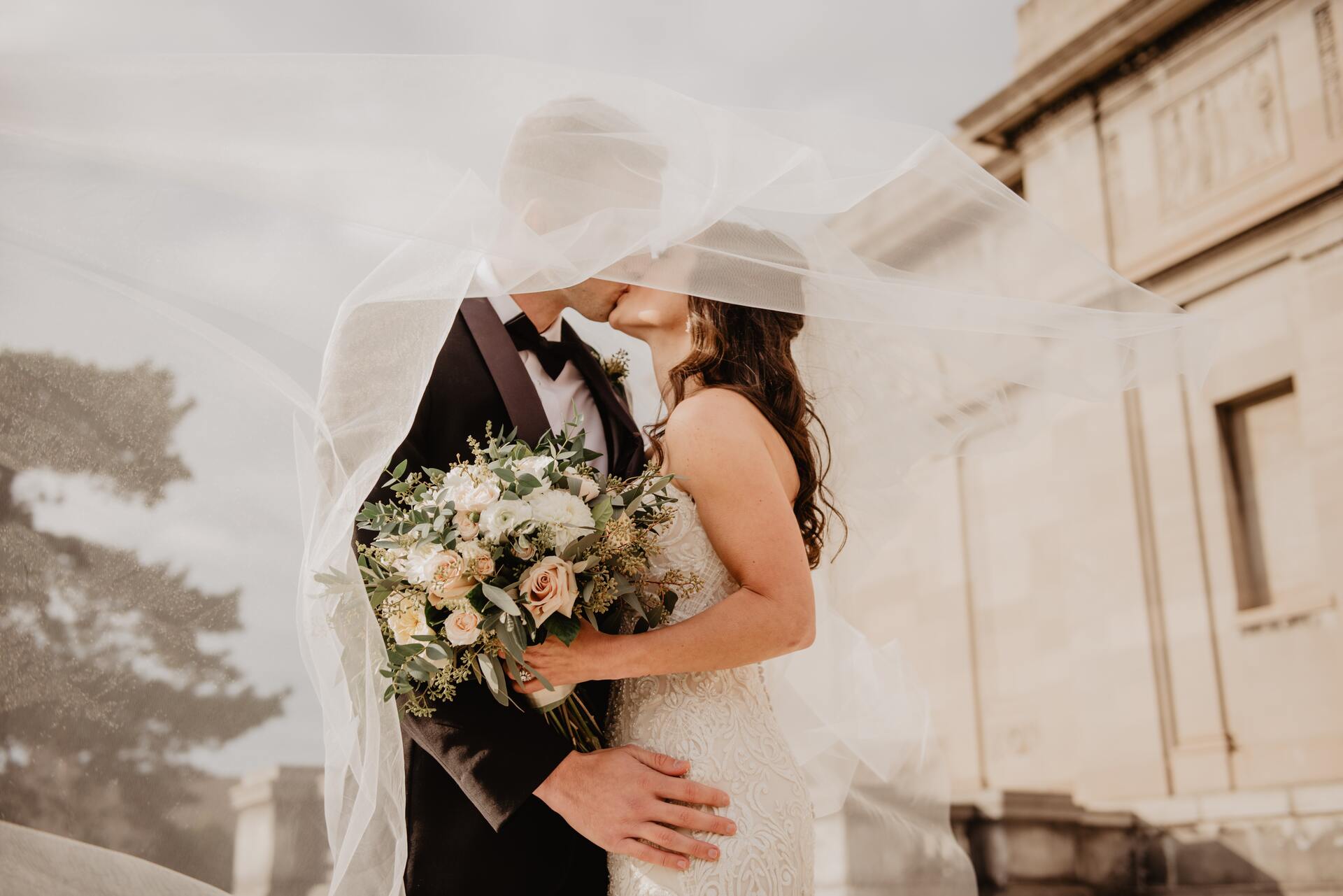 Hiring A Wedding Videographer - Cut Pro Media Hiring A Wedding Videographer
